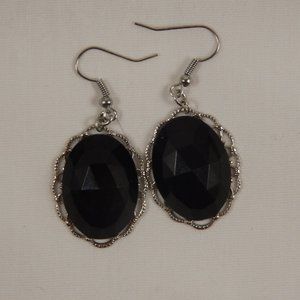 Black pendent earrings